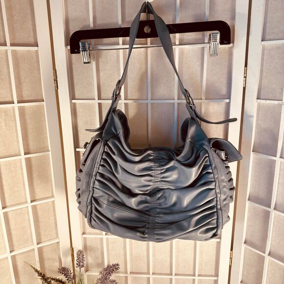 Donald Pliner Shoulder Bag - Picture 1 of 12